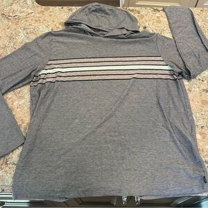 Men’s XL Vineyard Vines Lightweight Hooded Long sleeve